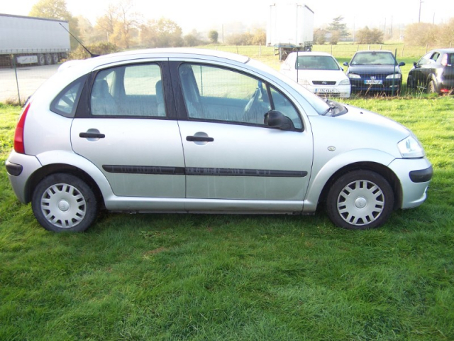 CITROEN C3 1.4 HDI 70 - 5 PLACES / 5 PORTES - GRIS