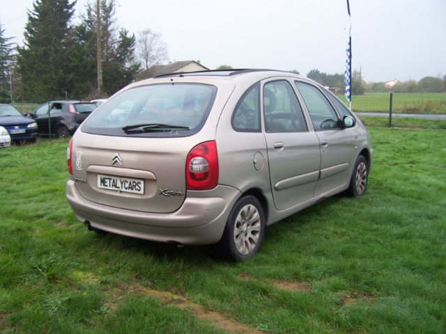 Citroën Xsara Picasso Exclusive 2.0 HDI 90 - 5 PLACES / 5 PORTES