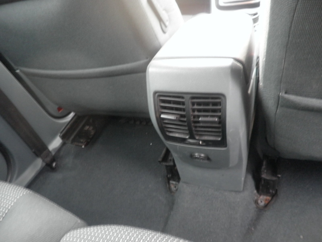 Ford C-MAX II  1.6 TDCI 95ch / 5CV - 5 places - CT OK - 7 990 €