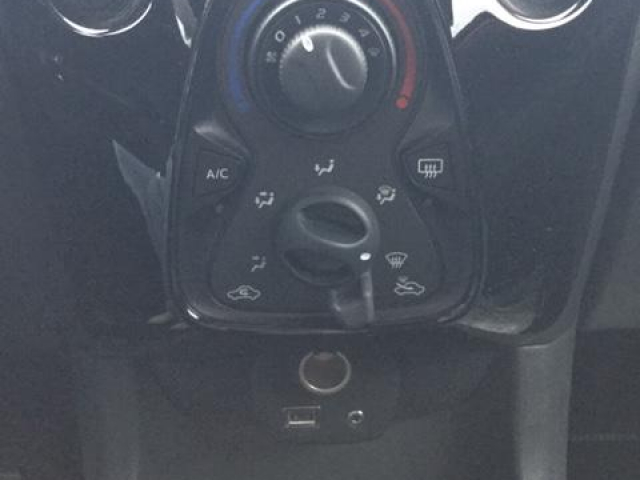 Peugeot 108  1.0 VTI - 72 CH / 4CV -  Style 5 places - CT OK - 8 990 € au lieu de 9 450€ valable jusqu'au 01/08/25