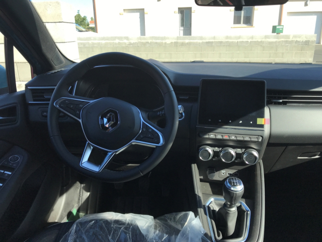 RENAULT CLIO 5 (V) 1.0 TCE 100 INTENS - 100 ch - 5 CV - 5 portes - 13 990€