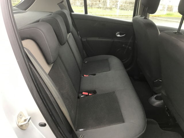 CLIO III EXPRESSION CLIM 1.5 DCI 90CV 4CV - 5 PLACES / 5 PORTES