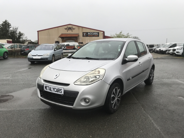 CLIO III EXPRESSION CLIM 1.5 DCI 90CV 4CV - 5 PLACES / 5 PORTES