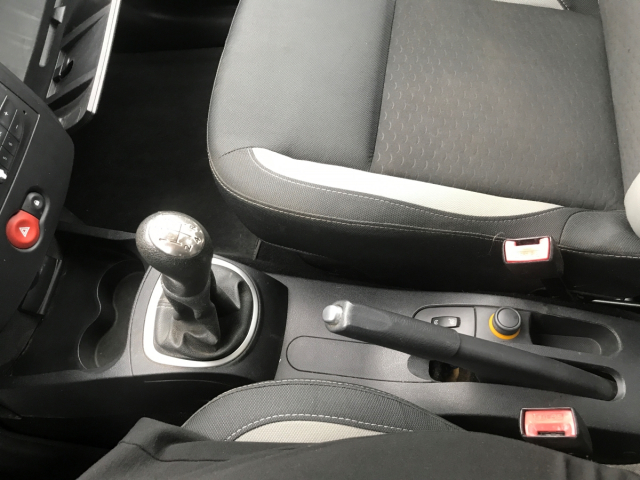 CLIO III EXPRESSION CLIM 1.5 DCI 90CV 4CV - 5 PLACES / 5 PORTES