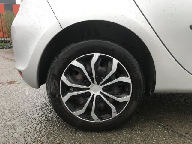 CLIO III EXPRESSION CLIM 1.5 DCI 90CV 4CV - 5 PLACES / 5 PORTES