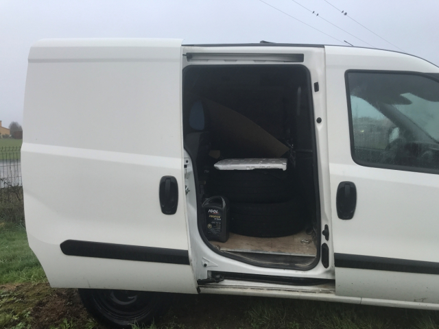OPEL COMBO CAMIONETTE 1.6 CDTI - 105 CH / 5CV - 2 PLACES / 3 PORTES - 9 990 €