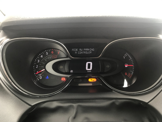 RENAULT CAPTUR 0.9 TCE 90 CH INTENSE - 5 PLACES / 5 PORTES - 9 900€