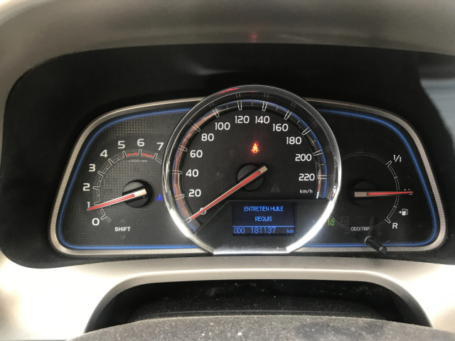 TOYOTA RAV4  LOUNGE - 150 CH / 8 CV - 5 PLACES - 11 500€ 