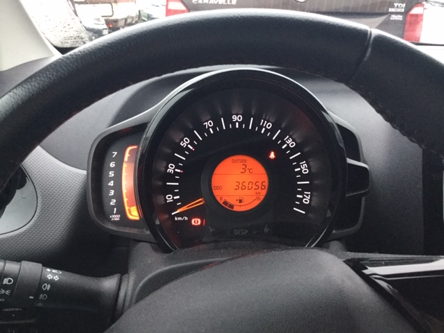 Peugeot 108  1.0 VTI - 72 CH / 4CV -  Style 5 places - CT OK - 8 990 € au lieu de 9 450€ valable jusqu'au 01/08/25