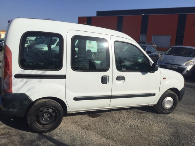 Renault Kangoo 1.2 - 58 CH / 6 CV -  5 places - CT OK - 1 990 €