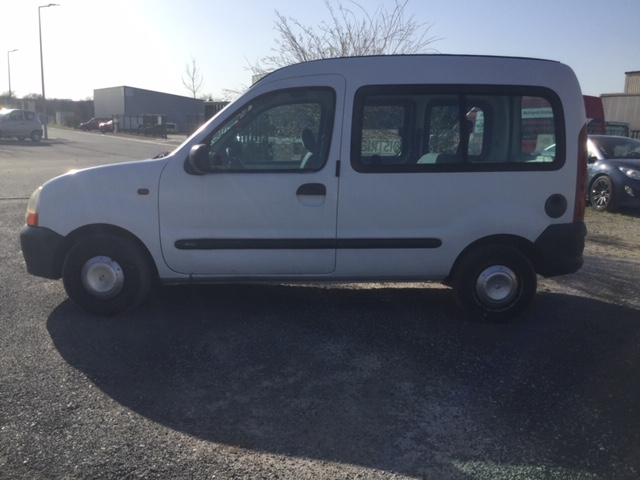 Renault Kangoo 1.2 - 58 CH / 6 CV -  5 places - CT OK - 1 990 €