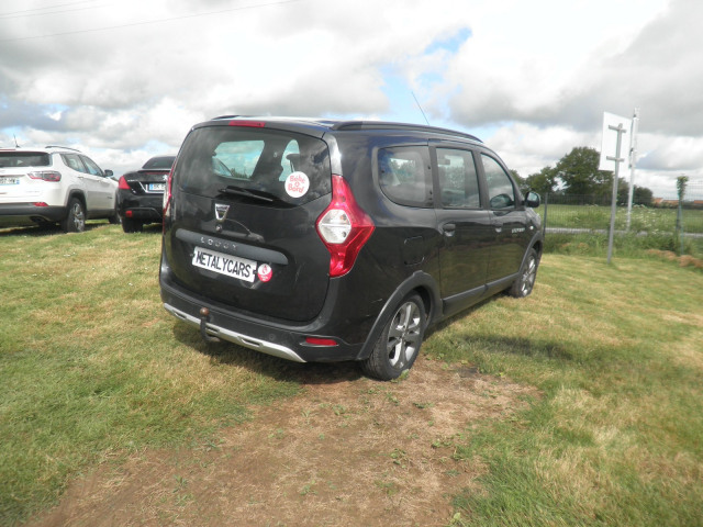 Dacia Lodgy I (J92) 1.2 TCe 115ch Stepway Euro6 7 places - 8 990€