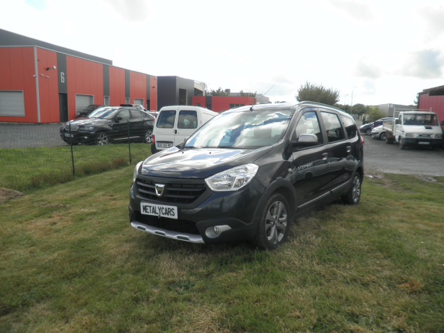 Dacia Lodgy I (J92) 1.2 TCe 115ch Stepway Euro6 7 places - 8 990€