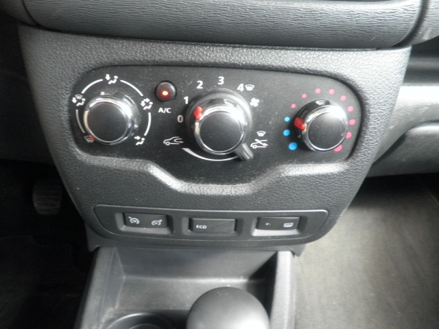 Dacia Lodgy I (J92) 1.2 TCe 115ch Stepway Euro6 7 places - 8 990€