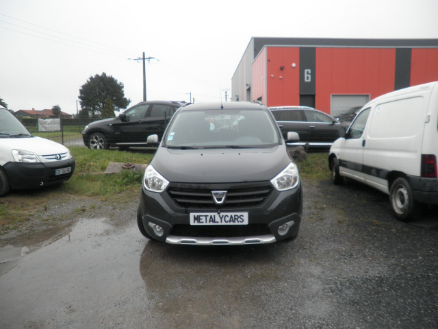 Dacia Lodgy I (J92) 1.2 TCe 115ch Stepway Euro6 7 places - 8 990€