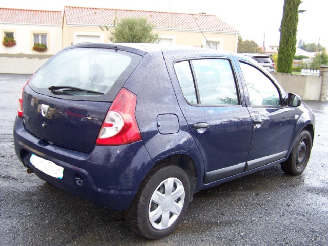 DACIA SANDERO 1.4 MPI 75 GPL AMBIANCE - 5 PLACES / 5 PORTES - BIOCARBURANT