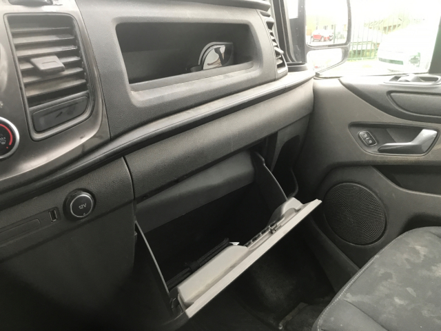 FORD TRANSIT CUSTOM V362 FOURGON 105CH / 7 CV - 3 PLACES / 4 PORTES - 16 800€