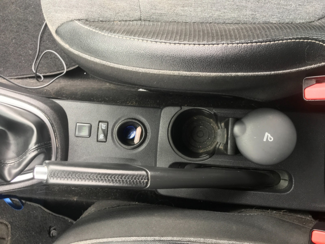 RENAULT CAPTUR 0.9 TCE 90 CH INTENSE - 5 PLACES / 5 PORTES - 9 900€