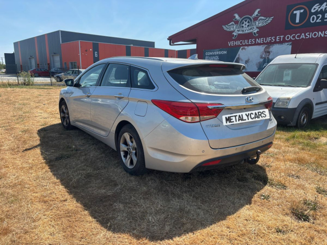 HYUNDAI I40 1.7 CRDI DIESEL - 116 CH / 6 CV - 5 PLACES - 5 PORTES - 7 890 €