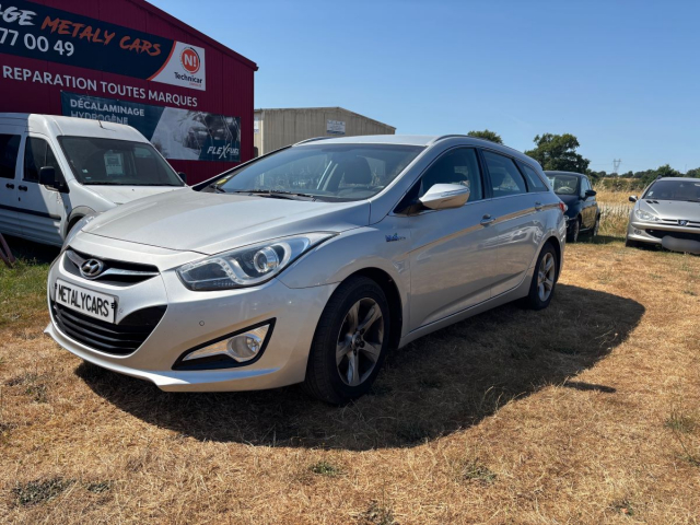 HYUNDAI I40 1.7 CRDI DIESEL - 116 CH / 6 CV - 5 PLACES - 5 PORTES - 7 890 €