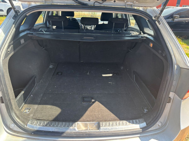 HYUNDAI I40 1.7 CRDI DIESEL - 116 CH / 6 CV - 5 PLACES - 5 PORTES - 7 890 €