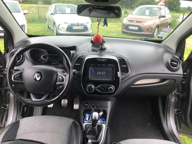 RENAULT CAPTUR 0.9 TCE 90 CH INTENSE - 5 PLACES / 5 PORTES - 9 900€