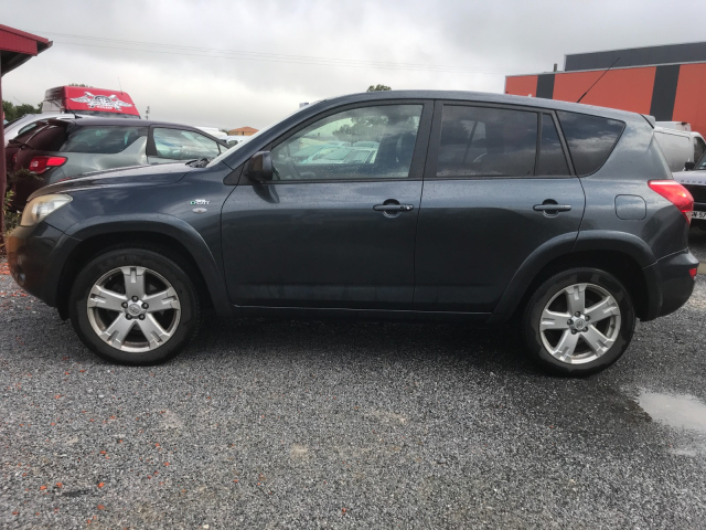 TOYOTA RAV4 - 177CH / 11 CV - 5 PLACES - 7500€