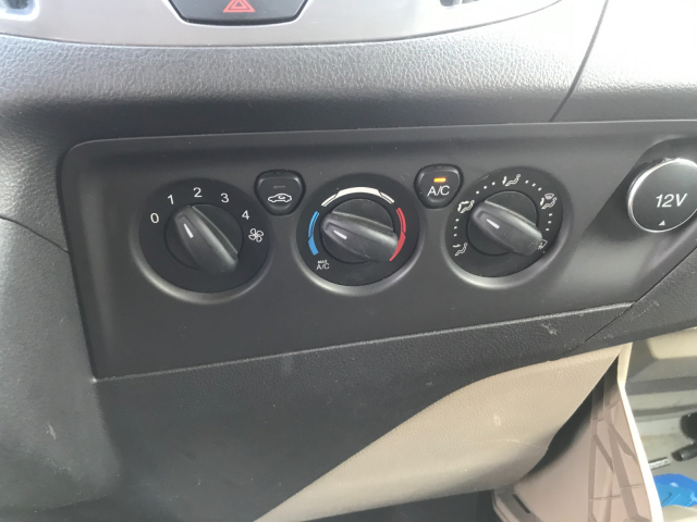 FORD TRANSIT CUSTOM 2.2 TDCI 125 - 6 PLACES MODULABLES / 4 PORTES - 15 900€