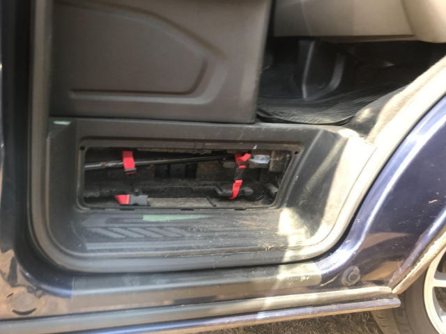 FORD TRANSIT CUSTOM 2.2 TDCI 125 - 6 PLACES MODULABLES / 4 PORTES - 15 900€