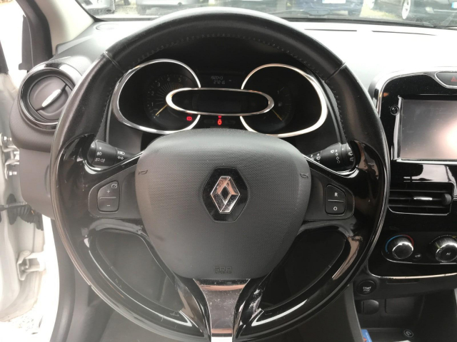 RENAULT CLIO IV DCI 90ch - 5 PLACES - 7 000€