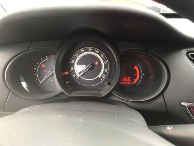 CITROËN C3 II ATTRACTION 1.0 VTI - 68CH / 4 CV - 5 PLACES - 45 000 km - 6 690€