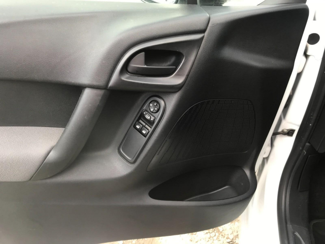 CITROËN C3 II ATTRACTION 1.0 VTI - 68CH / 4 CV - 5 PLACES - 45 000 km - 6 690€