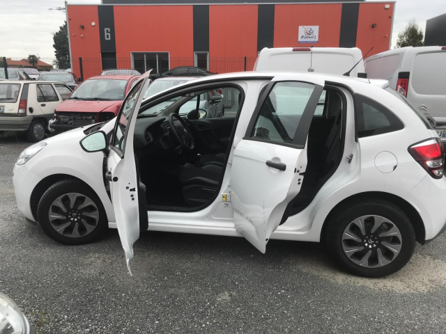 CITROËN C3 II ATTRACTION 1.0 VTI - 68CH / 4 CV - 5 PLACES - 45 000 km - 6 690€