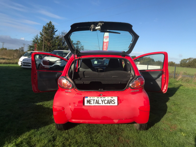 TOYOTA AYGO 1.0 VVTI BIOCARBURANT - 68CH / 4CV - 4 PLACES / 3 PORTES - 2 890€