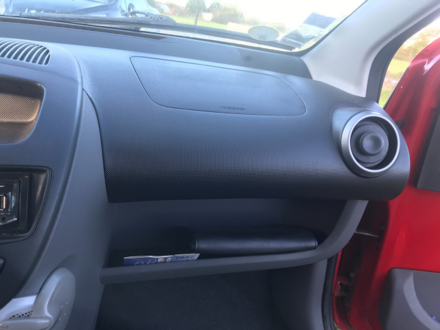 TOYOTA AYGO 1.0 VVTI BIOCARBURANT - 68CH / 4CV - 4 PLACES / 3 PORTES - 2 890€