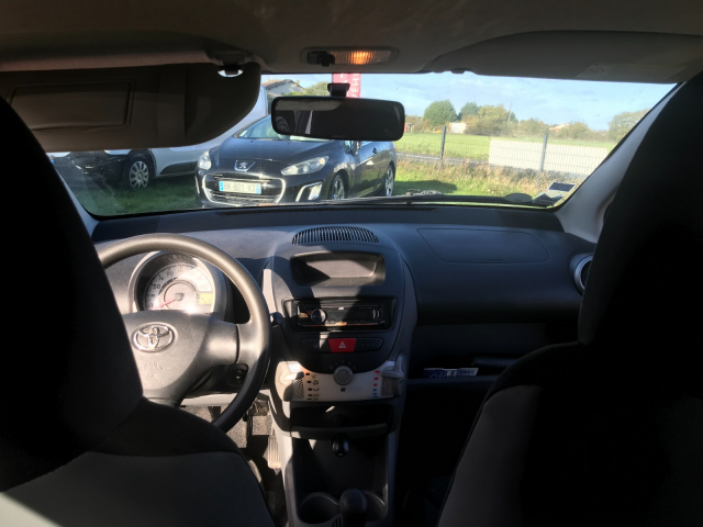 TOYOTA AYGO 1.0 VVTI BIOCARBURANT - 68CH / 4CV - 4 PLACES / 3 PORTES - 2 890€