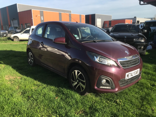 PEUGEOT 108 1.2 VTI ESSENCE - 82CH / 4CV - 5 PLACES/ 3 PORTES - 3 900 €
