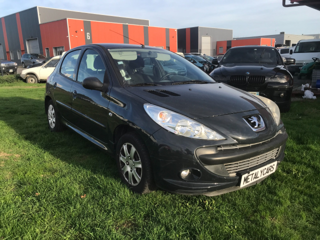 PEUGEOT 206 + 1.4 HDI DIESEL - 68CH / 4CV - 5 PLACES / 5 PORTES - 6 500€