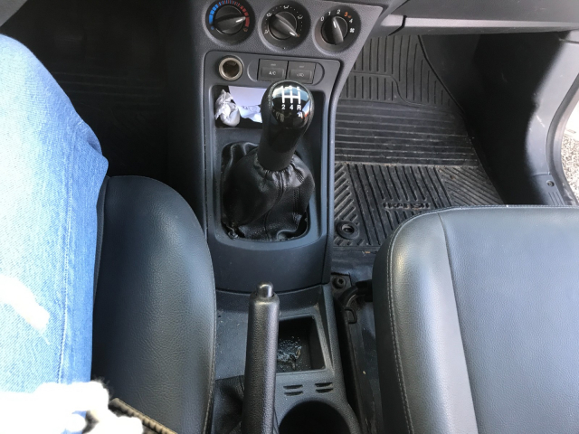 FORD TRANSIT CONNECT 1.8 DI DIESEL - 75CH / 6CV - 2 PLACES/ 4 PORTES - 6 500 €