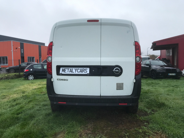 OPEL COMBO CAMIONETTE 1.6 TDCI DIESEL - 105 CH / 5CV -2 PLACES/ 3 PORTES - 9 990 €