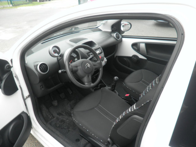 Citroën C1 1.0 12V 68ch / 4 CV -  Millenium 4 places / 3 portes - 5 690€