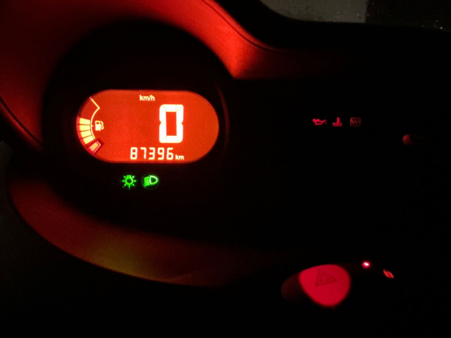 Renault Twingo II 1.2 LEV 16v - eco2 - 75CH / 4CV - 4 PLACES / 3 PORTES - 5 790 €