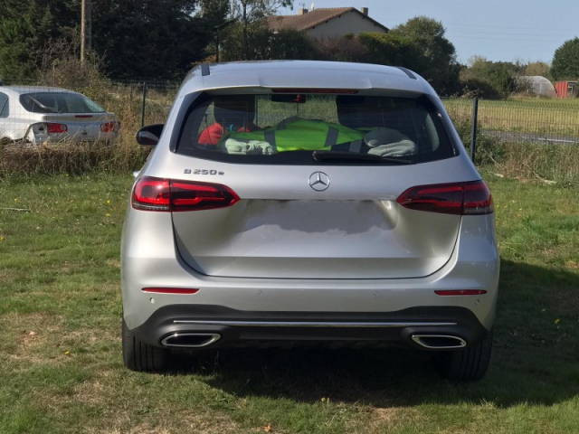 MERCEDES BENZ CLASSE B 250 E PROGRESSIVE LINE  250 E BA 218 CV  Hybride Rechargeable