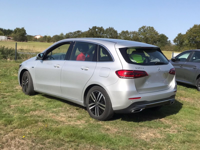 MERCEDES BENZ CLASSE B 250 E PROGRESSIVE LINE  250 E BA 218 CV  Hybride Rechargeable