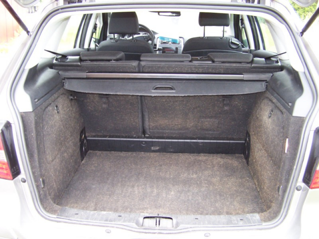 MERCEDES CLASSE B 200 DESIGN CVT - 5 PLACES / 5 PORTES - GRIS