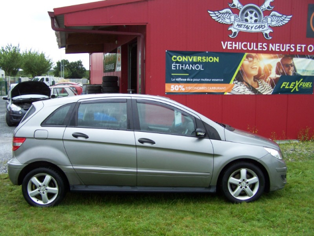 MERCEDES CLASSE B 200 DESIGN CVT - 5 PLACES / 5 PORTES - GRIS