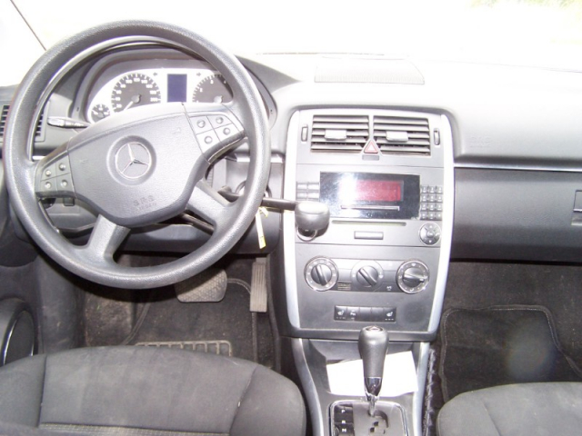 MERCEDES CLASSE B 200 DESIGN CVT - 5 PLACES / 5 PORTES - GRIS