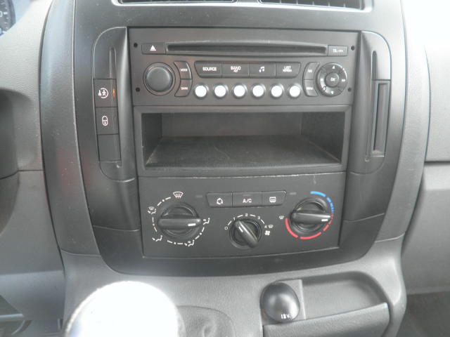 PEUGEOT EXPERT 2 MINIBUS II FOURGON 2.0 HDI 120CH L2H1 - 9 PLACES / 5 PORTES