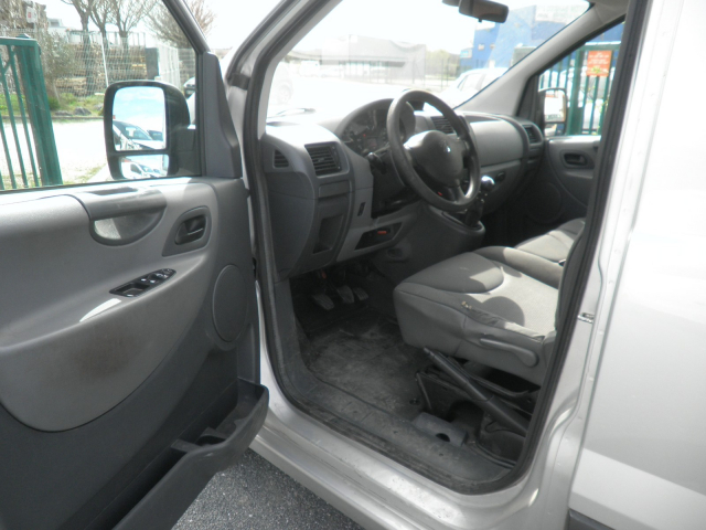 PEUGEOT EXPERT 2 MINIBUS II FOURGON 2.0 HDI 120CH L2H1 - 9 PLACES / 5 PORTES