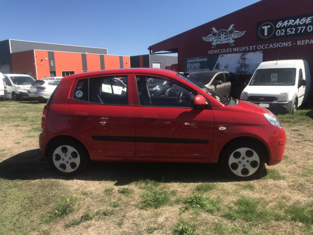 KIA PICANTO 1.0 MOTION - ESSENCE - 60 CH - 5 PLACES / 4 PORTES